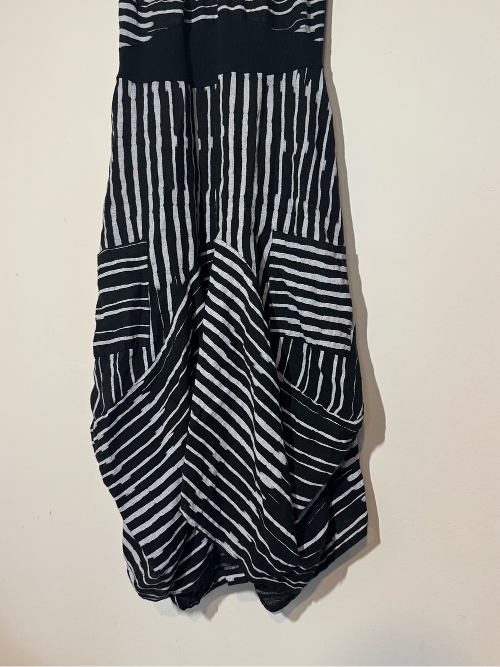 Striped V-Neck Black & White Midi Dress with Waistband - Picture 7 of 8